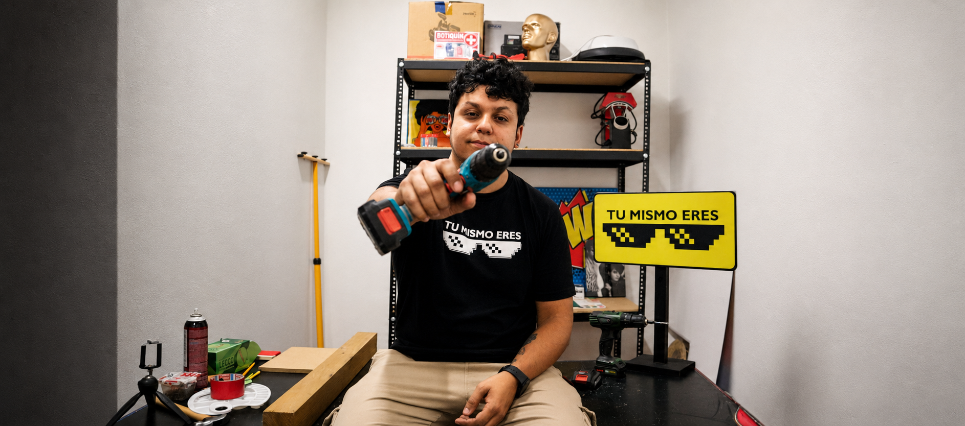 Eduardo Prado en el taller de Tú Mismo Eres